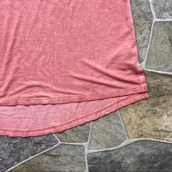 Universal Thread Washed Out Tee - Picture 8 of 9